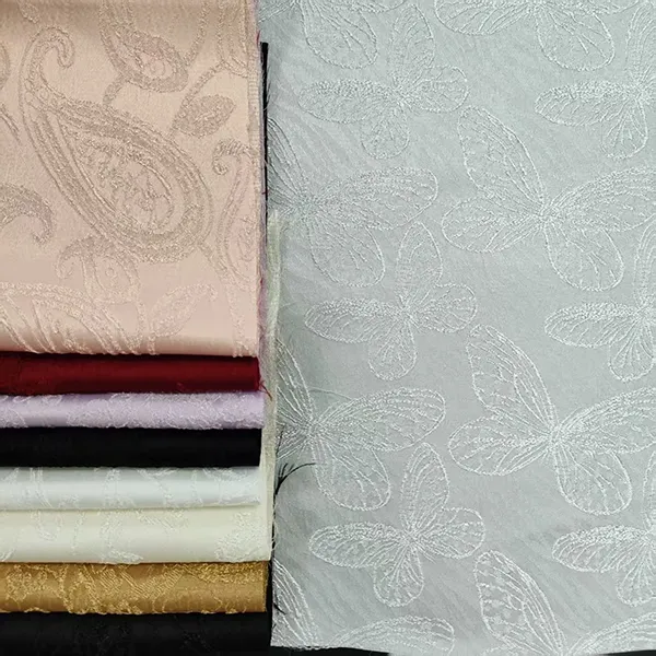 96% polyester 4% spandex Zacht comfortabel kledingmateriaal Stoffen voor kleding Satijnen jacquardstof
