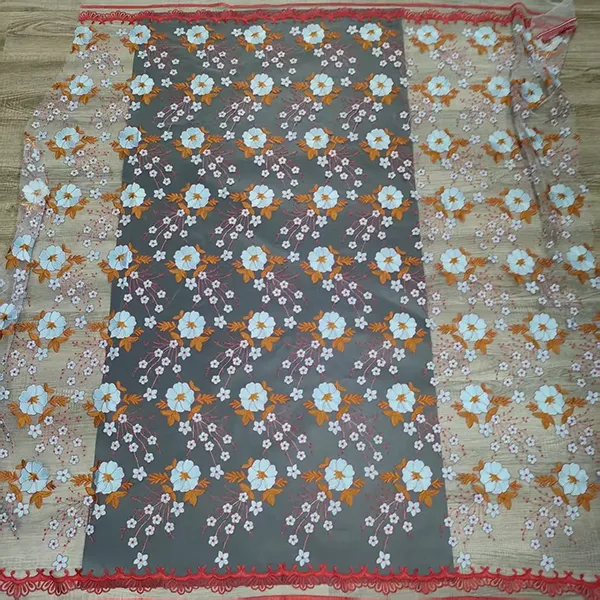 Vintage meerkleurige geborduurde mesh-kantstof voor jurken